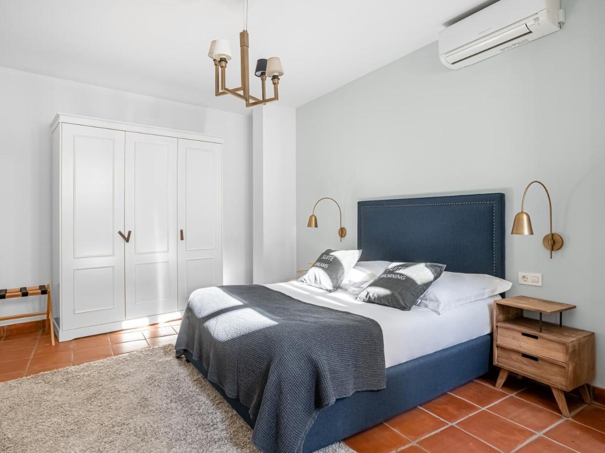 Limehome Granada Calle Santa Ana エクステリア 写真