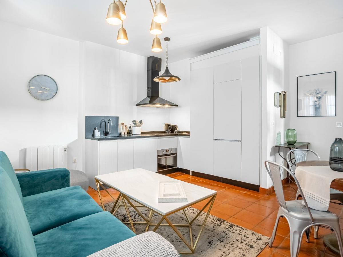 Limehome Granada Calle Santa Ana エクステリア 写真