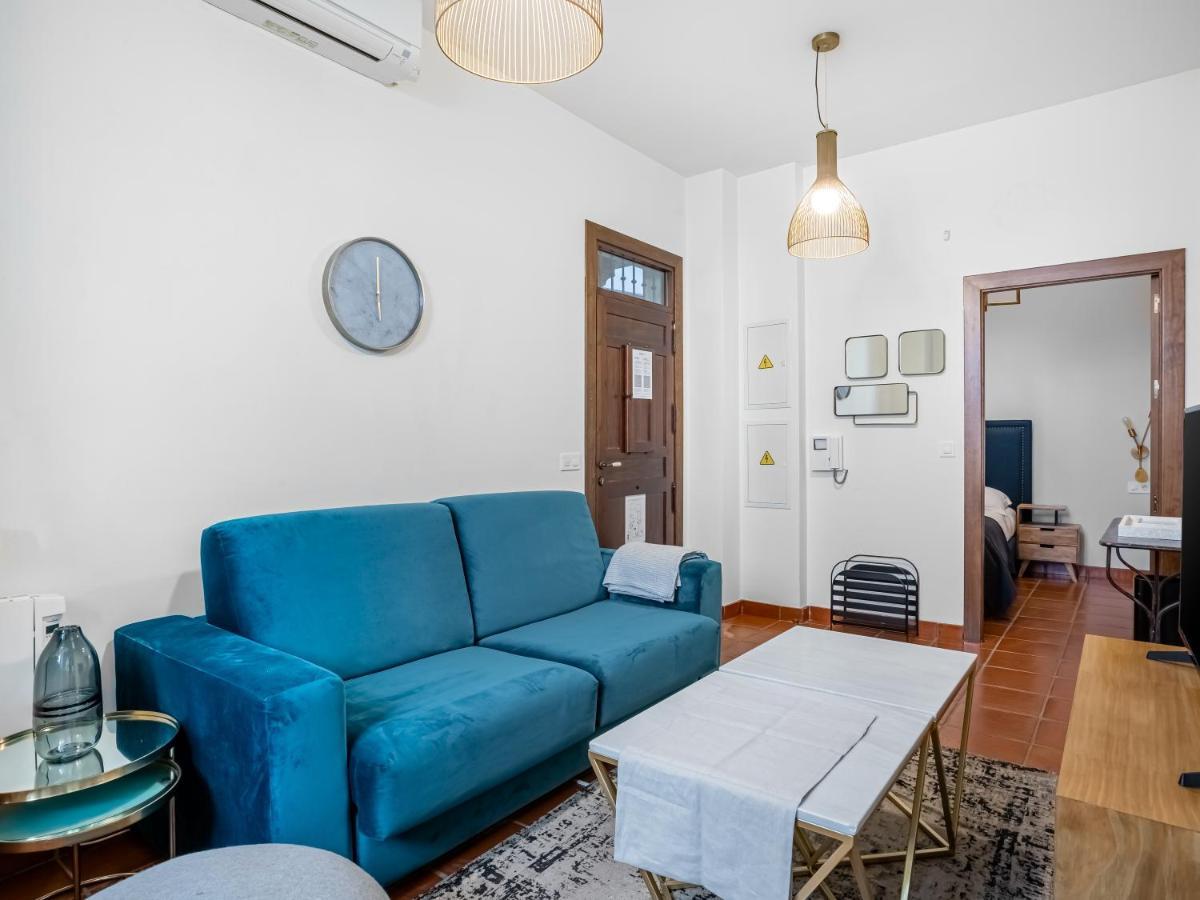 Limehome Granada Calle Santa Ana エクステリア 写真