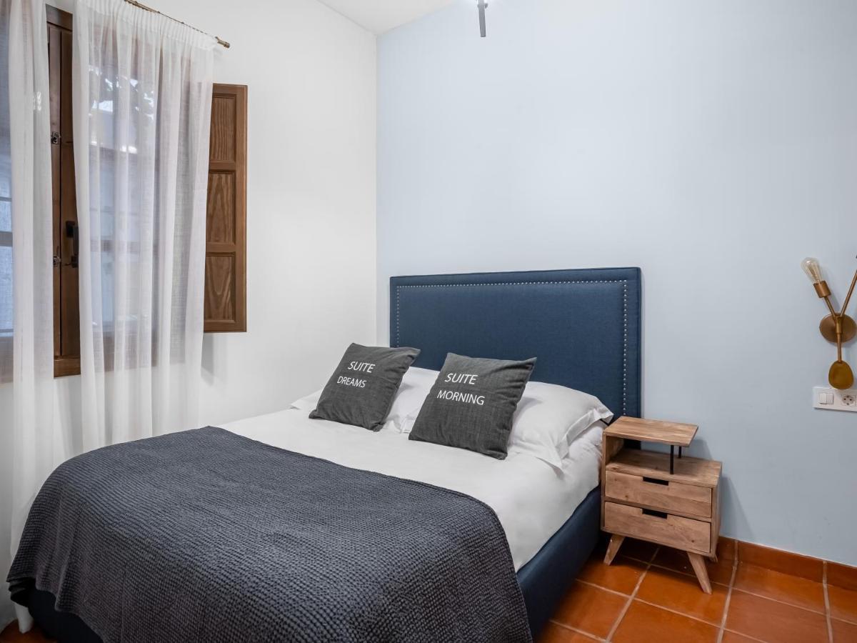 Limehome Granada Calle Santa Ana エクステリア 写真