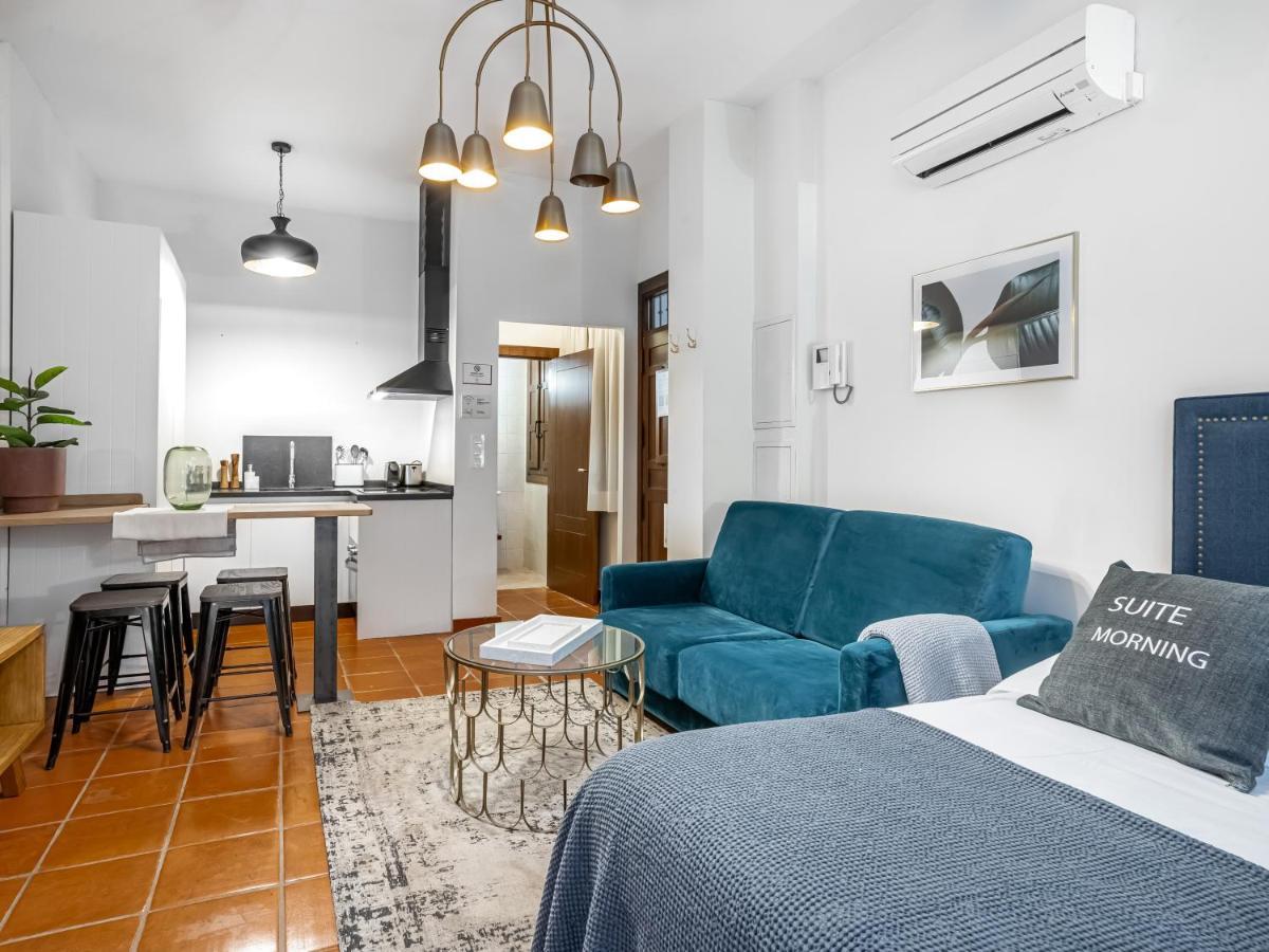 Limehome Granada Calle Santa Ana エクステリア 写真
