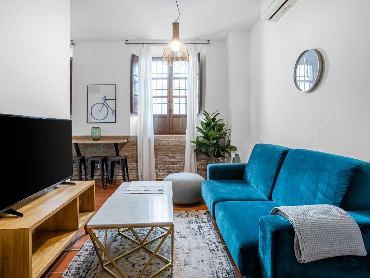 Limehome Granada Calle Santa Ana エクステリア 写真