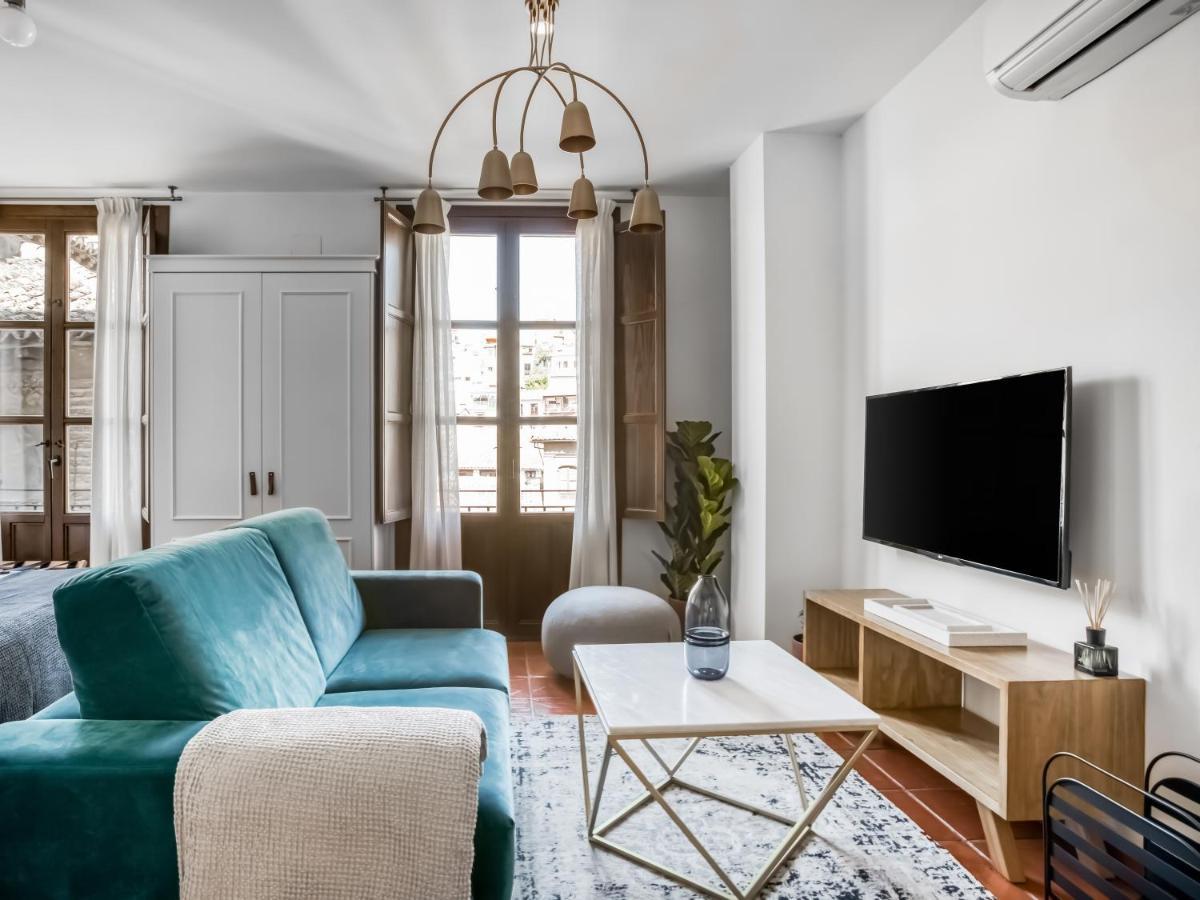 Limehome Granada Calle Santa Ana エクステリア 写真