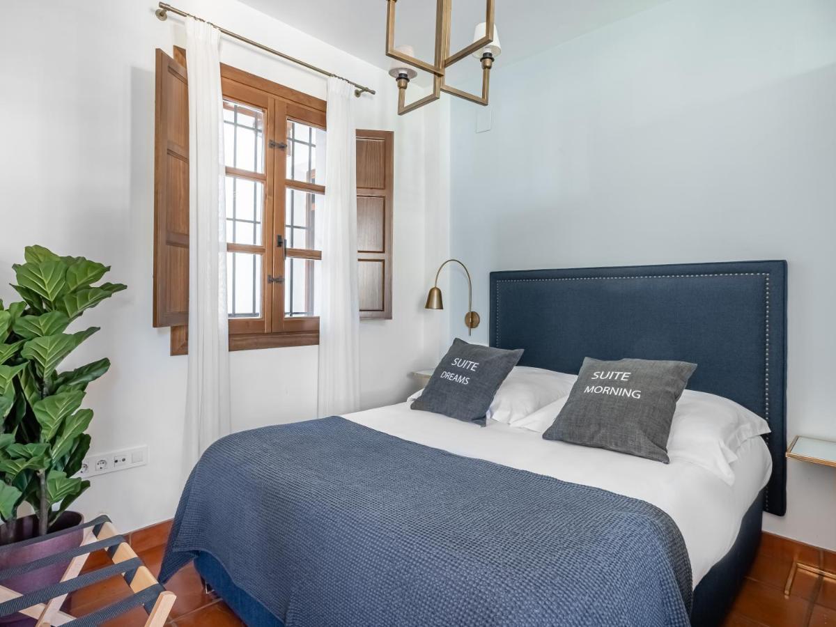 Limehome Granada Calle Santa Ana エクステリア 写真